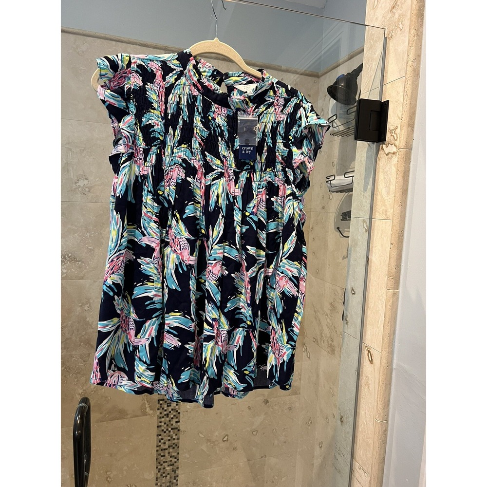 Crown & Ivy Curvy 1X Smocked Print Cap Sleeve Blouse Parrot Toucan New